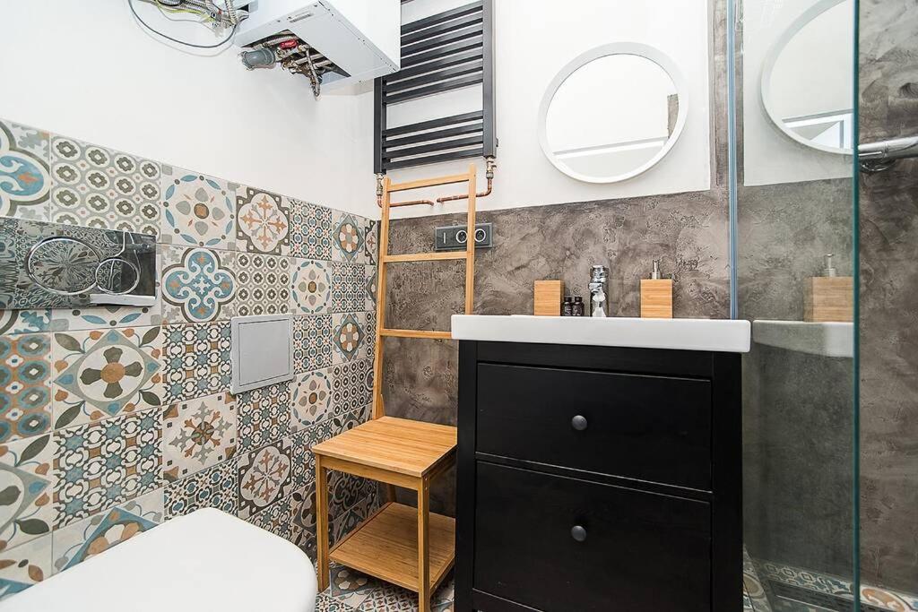 Appartement Designer By Beautiful Park & Church Praag